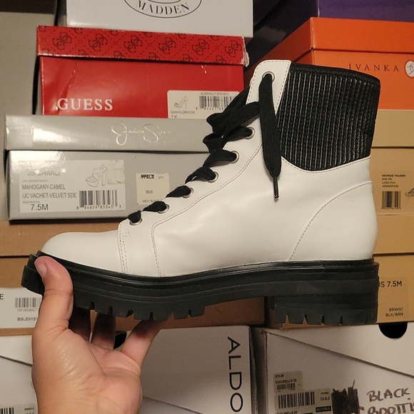 Kenneth Cole Waterproof Combat Boots NWT - Picture 5 of 5